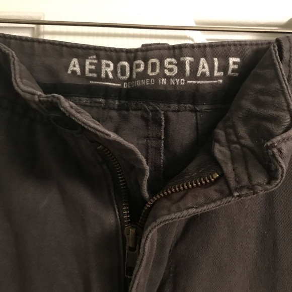 Aeropostale men’s flat front shorts 32 gray - Picture 2 of 5